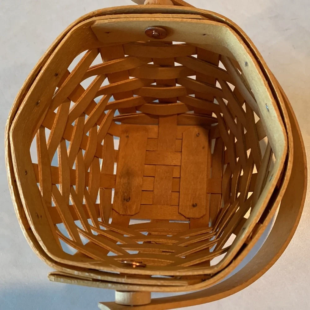 Longaberger 2001 Horizon of Hope Cancer Basket with liner and protector